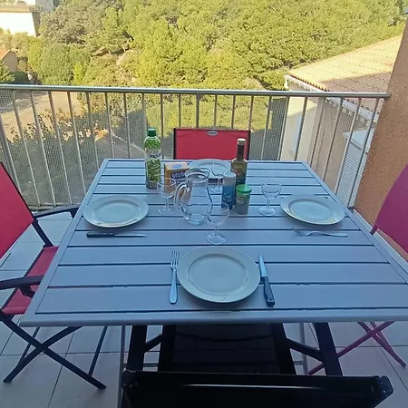Apartment Meuble 4 Pers A 200m De La Avec Parking Prive - Fr-1-619-137 Fleury (Aude)