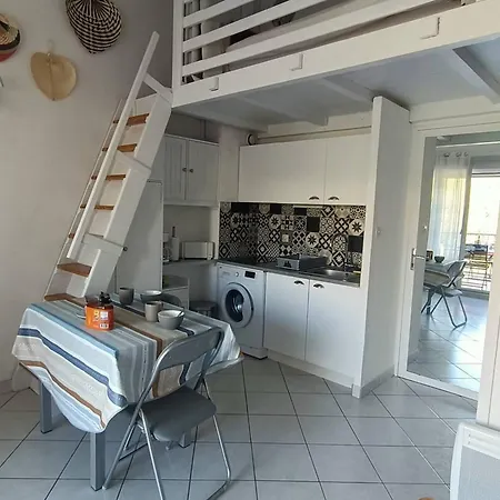 Apartment Meuble 4 Pers A 200m De La Avec Parking Prive - Fr-1-619-137 *