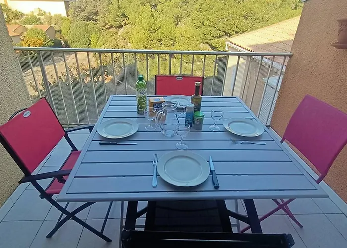 Appartamento Meuble 4 Pers A 200m De La Avec Parking Prive - Fr-1-619-137 Fleury (Aude)